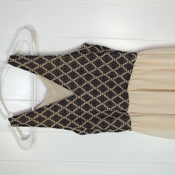 ❤️5/$25 Like New Vilo Couture Gorgeous Dress - Picture 6 of 7